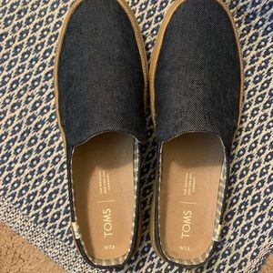 Toms slide on sneakers